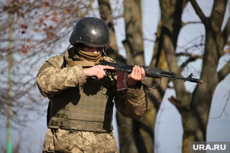 Бойцы ВСУ взорвали дома в поселке Цветмет