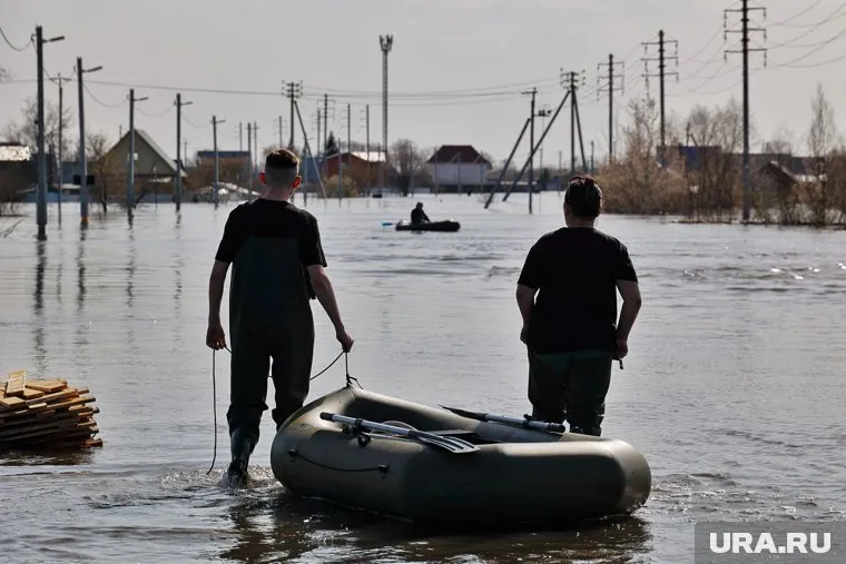 Лодочная переправа закрыта из-за снижения воды в Тоболе