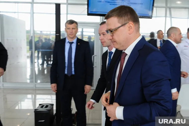 Алексей Текслер (справа) назначил Сергея Зюся своим пресс-секретарем