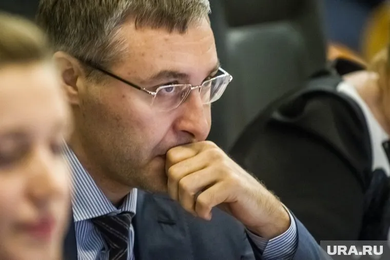 Фальков останется в составе рабочей группы по изменению Конституции РФ