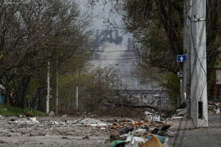 Мариуполь в период разбора завалов и осады завода Азовсталь. ДНР/Украина
