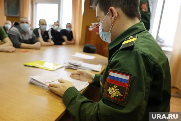 За нежелание помочь военкоматам придется заплатить до 500 тысяч рублей