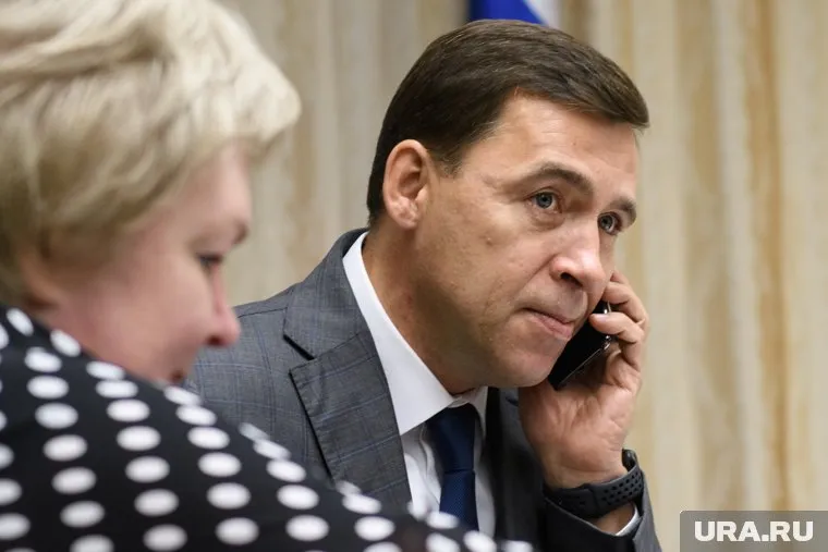 Евгений Куйвашев встретился с омским губернатором