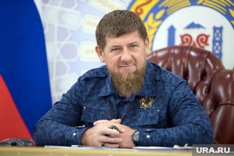 Доказать свою гражданскую позицию нужно не словом, а делом, заявил Рамзан Кадыров