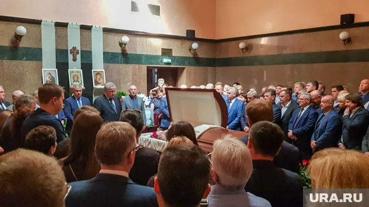 Якунин заявил, что считает своим долгом проводить Миронова в последний путь