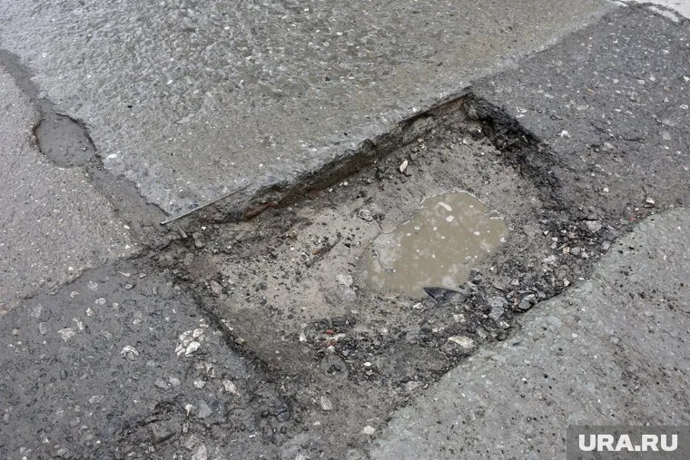 Владелец индустриального парка отметил, что асфальт приведут в порядок после усадки