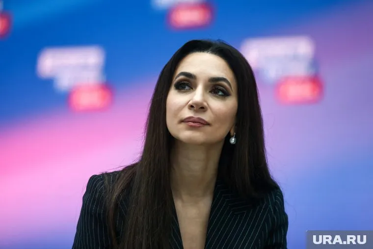 Зара поблагодарила медиков и солдат