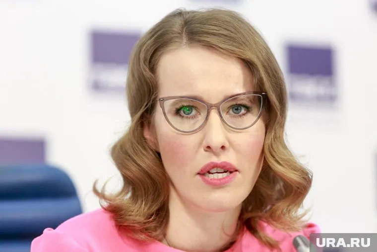 Решение, пускать Собчак в Крым или нет, будет принят на границе