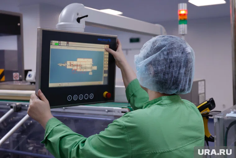 На курганском заводе «Синтез» назвали вакансии, на которые требуются работники