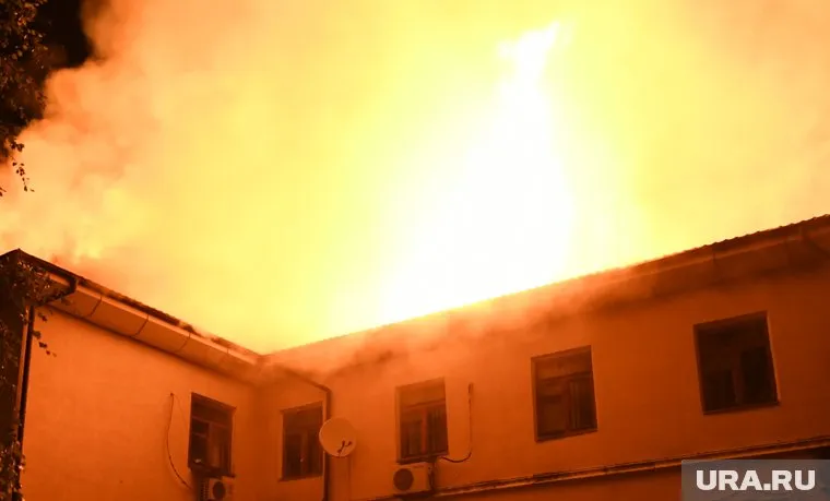 Из-за БПЛА на нефтебазе начался пожар