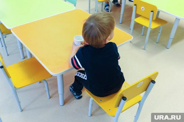 В Челябинске ребенок потерялся, когда группа детей заходила в детский сад