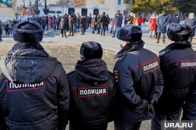 В Кургане второй незаконный митинг собрал втрое меньше людей