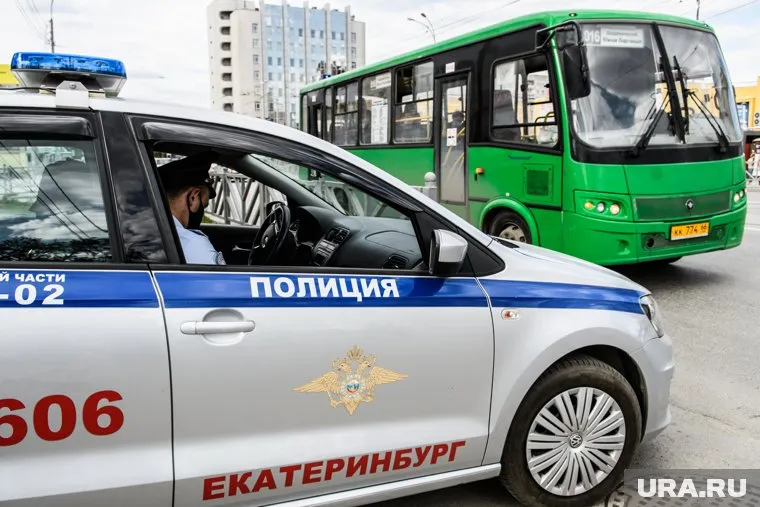 Полицейские провели проверку в центре Екатеринбурга