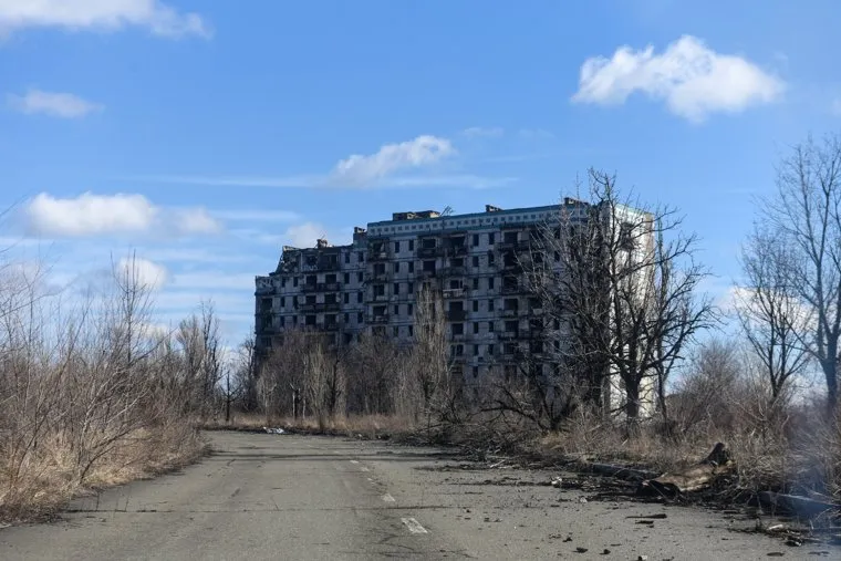 Донецк. Линия соприкосновения.