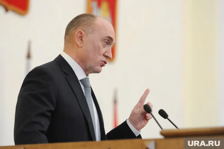 Дубровский руководит регионом с января 2014-го, но бизнес передал только сейчас