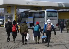 Жителей Херсона вывозят в Крым