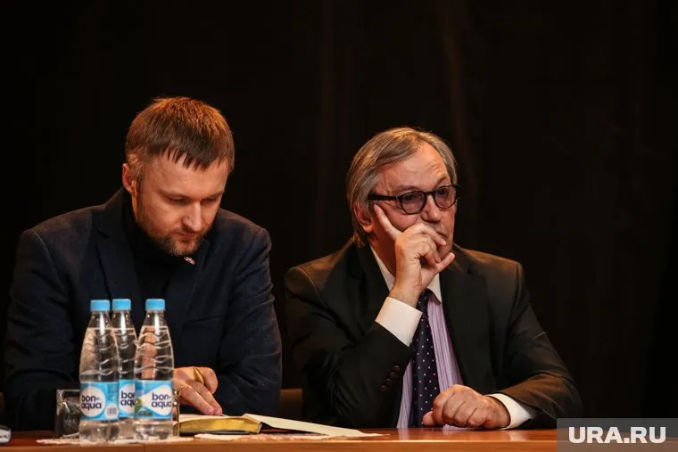 Яков Черняк (справа) потрясен смертью оперного певца