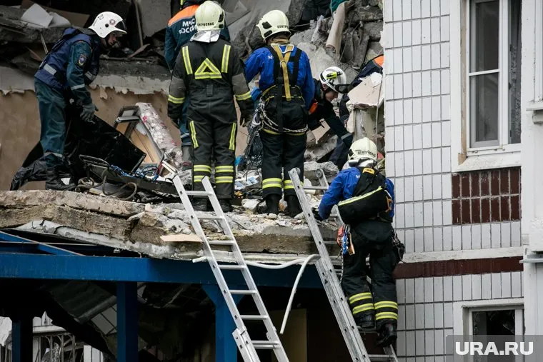 В Белгороде рухнул подъезд многоэтажки, из-под завалов достали пятого погибшего (архивное фото)