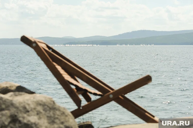 Отели и глэмпинги на озере столкнулись с перспективой остаться без туристов