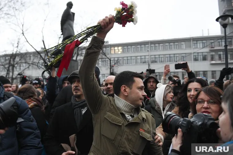 Акция оппозиции, прошедшая 24 декабря, стала одной из самых малочисленных за последнее время. Полиция даже не стала ее разгонять