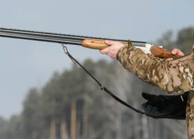 В Пермском крае продают охотничьи угодья с домом на берегу реки 