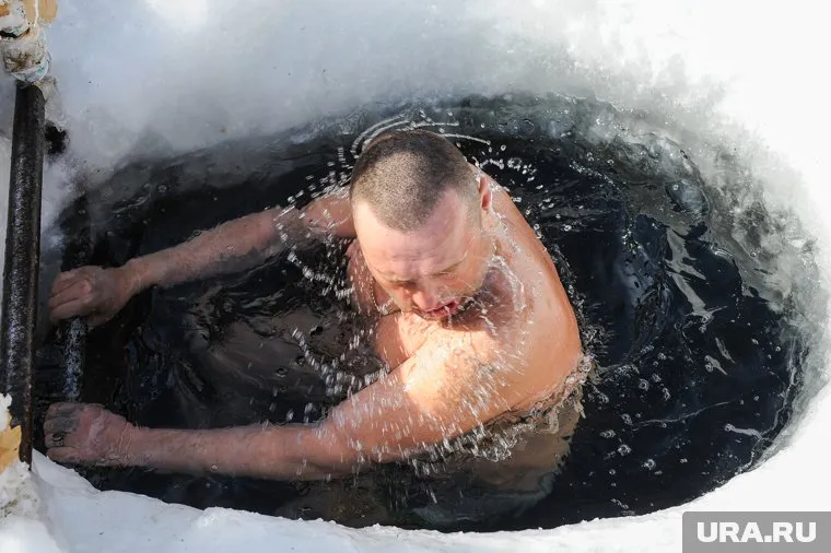Без прививки от COVID жителей не пустят в помещения (фото из архива)