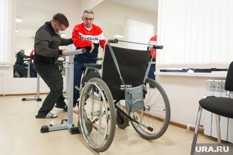 Из-за отсутствия лифта сотрудники соцучреждения лишены прогулок