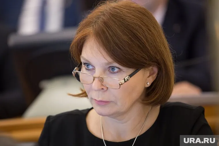 Лариса Кокорина собирается уезжать в другой регион