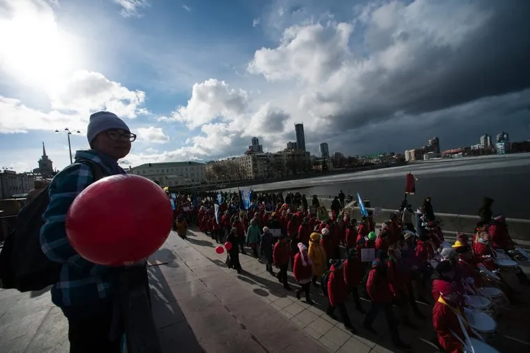 Пасхальный крестный ход в Екатеринбурге