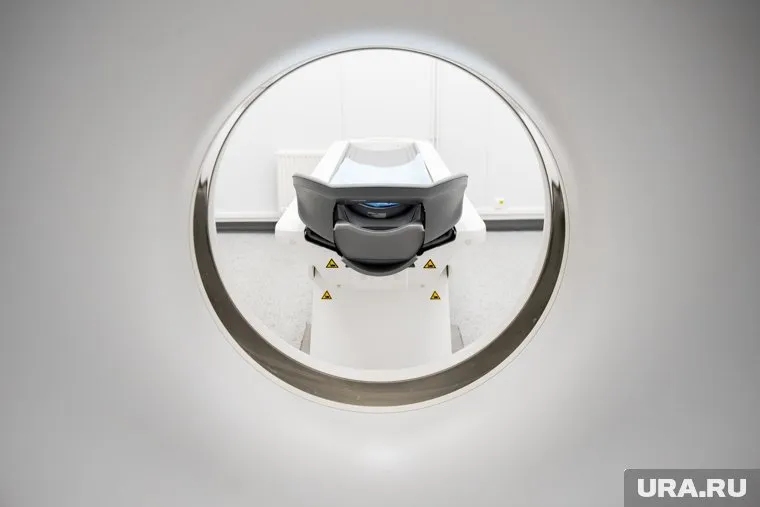 В Кургане мужчина 9 часов ждал очередь на КТ