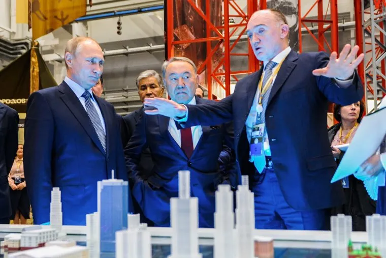 Российско-Казахстанский форум межрегионального сотрудничества с участием Владимира Путина и Нурсултана Назарбаева. Челябинск