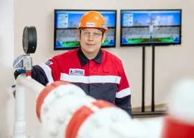 Власти ХМАО договорились с нефтяниками о совместной подготовке кадров