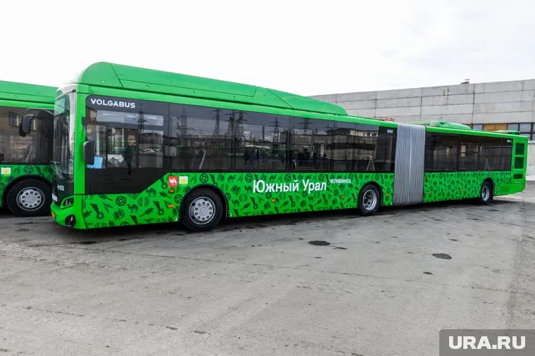 На Градское и Преображенское кладбище автобусы 29 апреля запустят с девяти утра