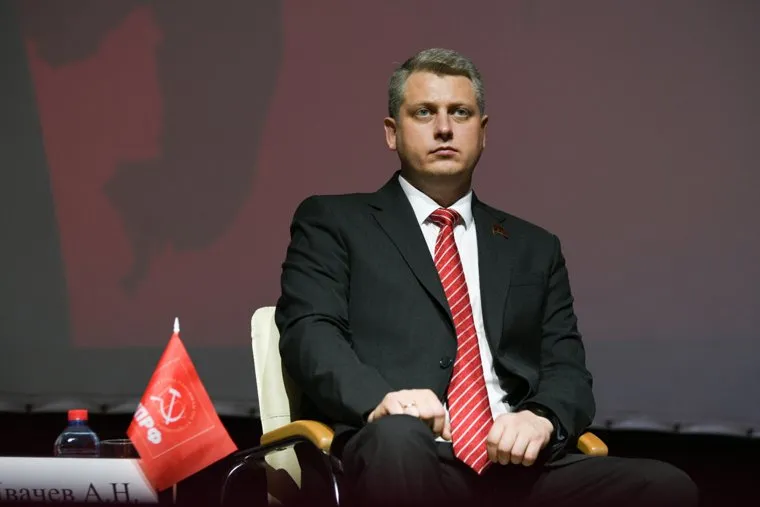 Николай Харитонов на встрече со сторонниками. Екатеринбург