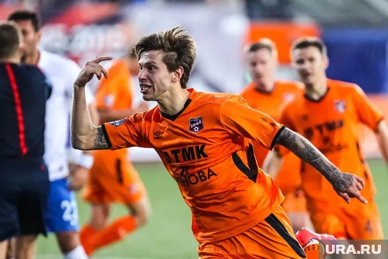 Смолов дал свой автомобиль кому-то из знакомых