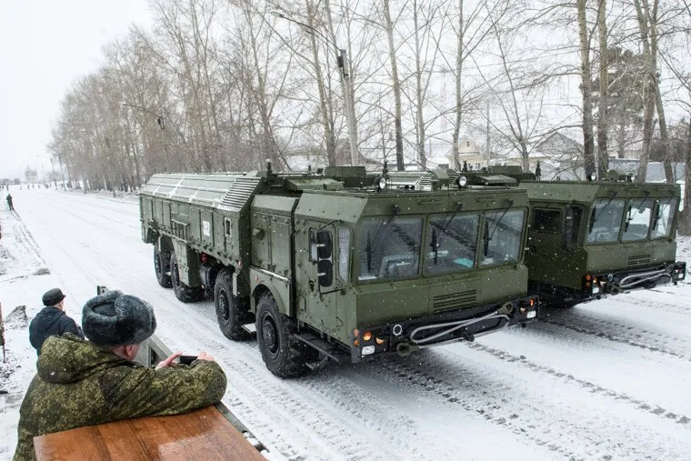 Репетиция парада на 2-ой Новосибирской. Екатеринбург