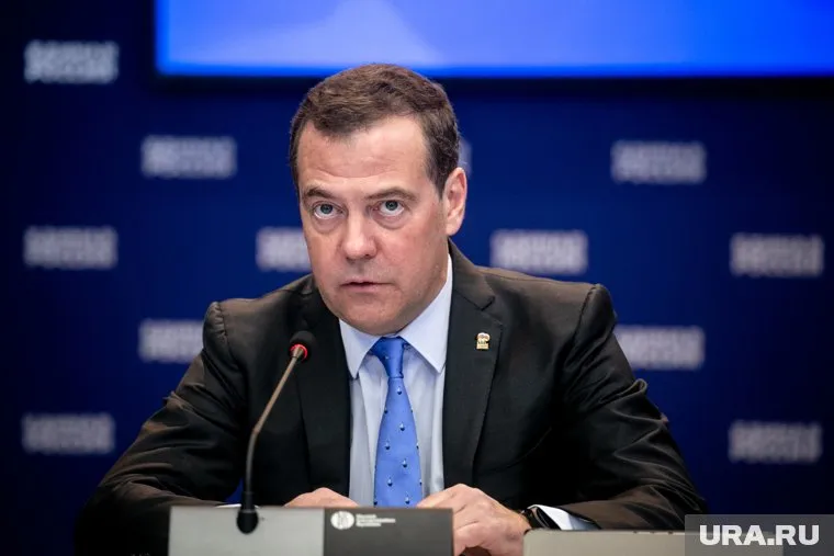 Дмитрий Медведев заявил, что Евгений Пригожин намерен захватить власть в России