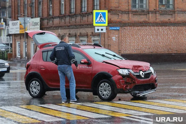 В Кургане на перекрестке Гоголя-Савельева произошло ДТП