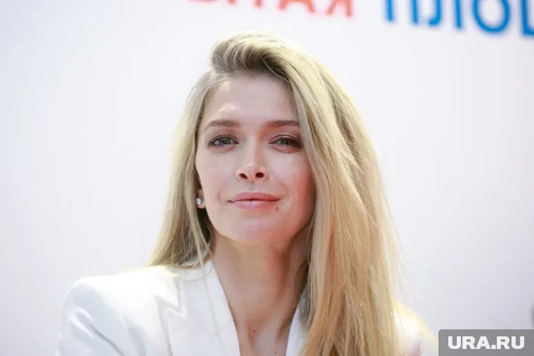 Вера Брежнева много работает, чтобы обеспечить заграничное обучение своей дочери