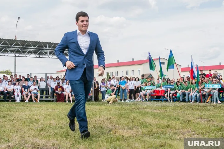 Глава ЯНАО находится в Новом Уренгое в рамках проекта « Честный маршрут»