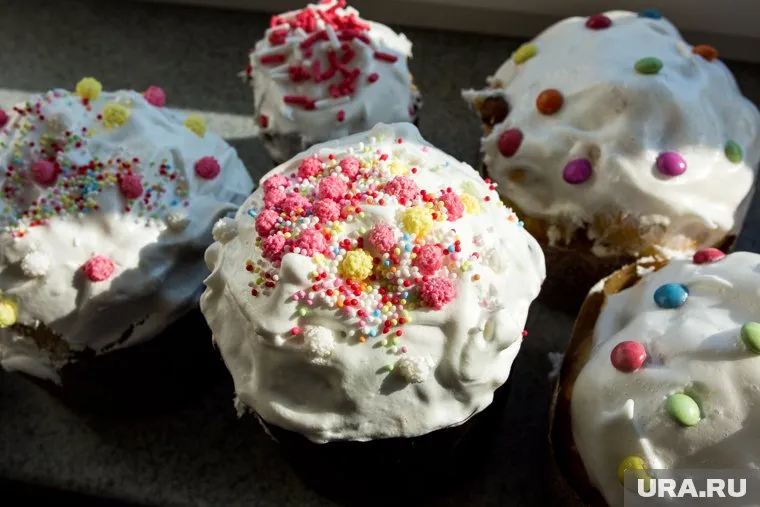 Стоимость куличей варьируется от 150 до 10 тысяч рублей