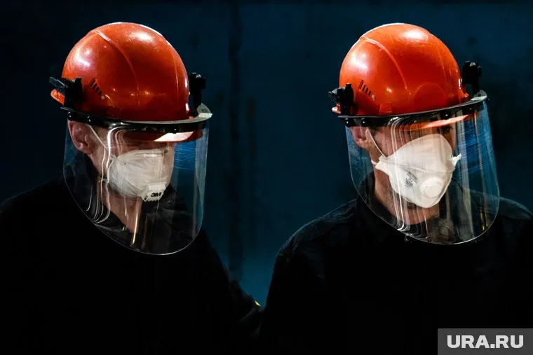 Заводу нужны инженеры