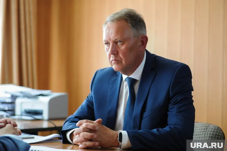 Валерий Селиванов покидает пост главы района