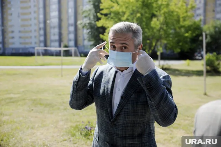 Заработок губернатора за год увеличился на 4,5 млн рублей