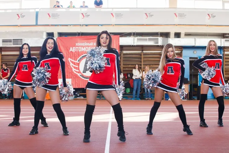 Зарядка с хк «Автомобилист». Екатеринбург, черлидеры, группа поддержки, хк автомобилист