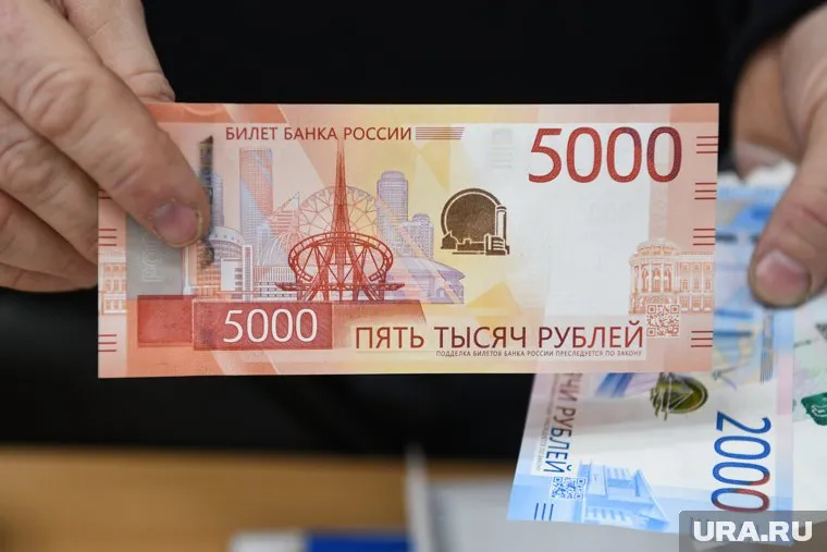 Реальная зарплата в ЯНАО увеличилась на 8%