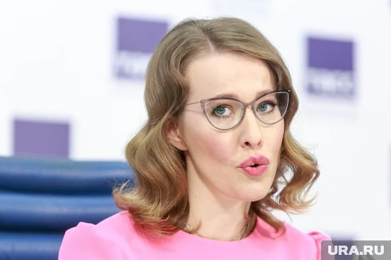 Ксения Собчак не оставила без внимания слова публициста о своих губах