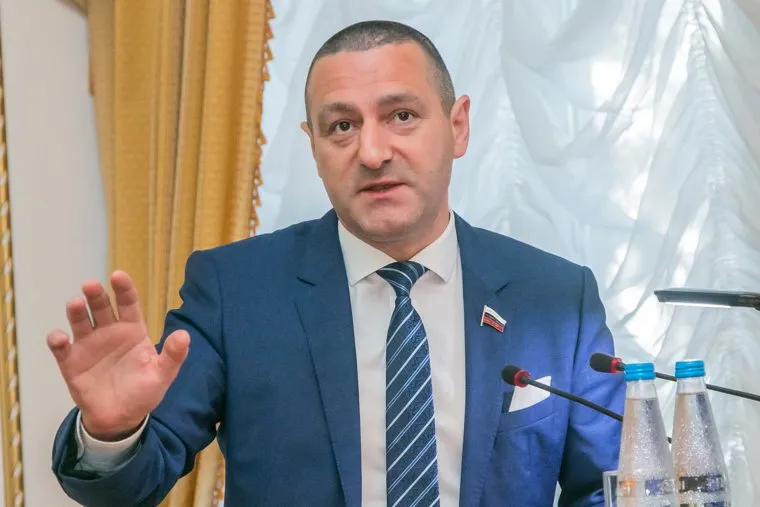 Круглый стол с участием Депутатов Государственной Думы РФ. Курган, ильтяков александр