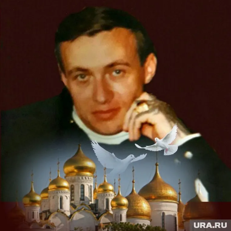 В группе регулярно обновляется контент