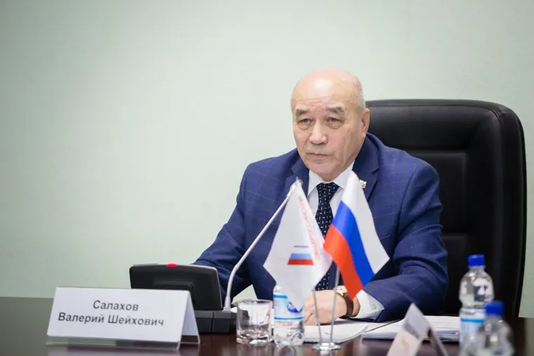 Общественные слушания по ботаническому саду. Сургут, салахов валерий